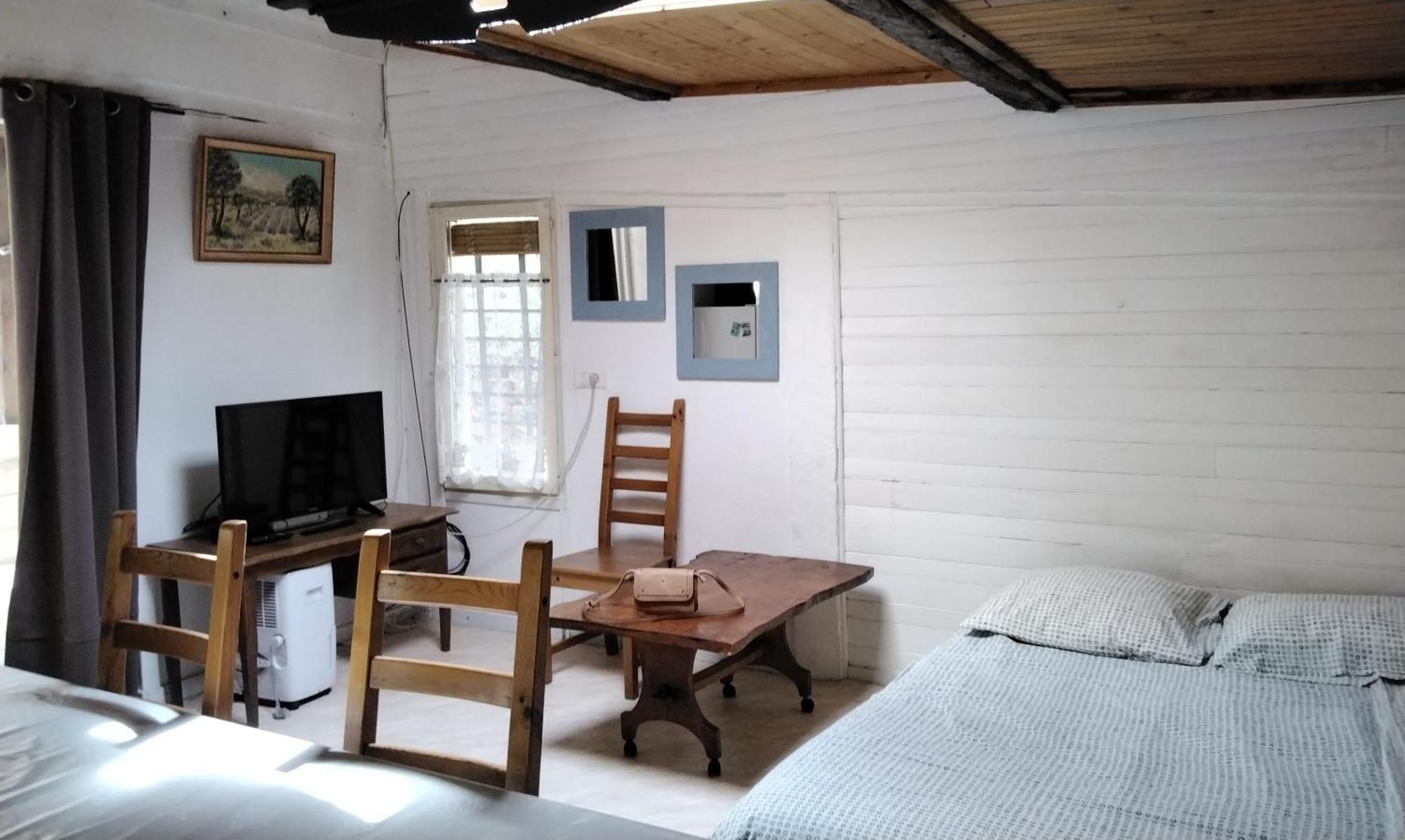 Вилла Cabanon 50M2 Meounes-les-Montrieux Экстерьер фото
